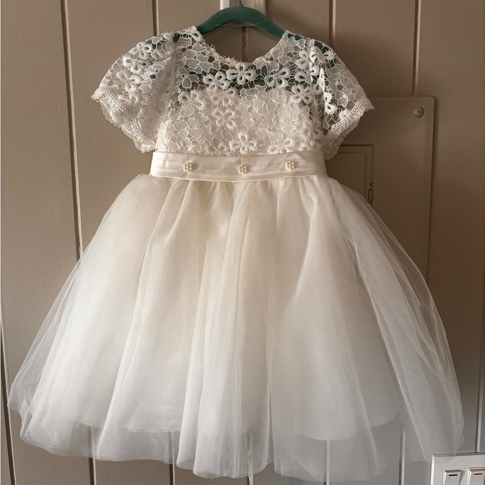 White flower girl dress